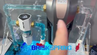 Zobacz wyjątkową wydajność kompaktowego oczyszczacza wody BriskSpring
